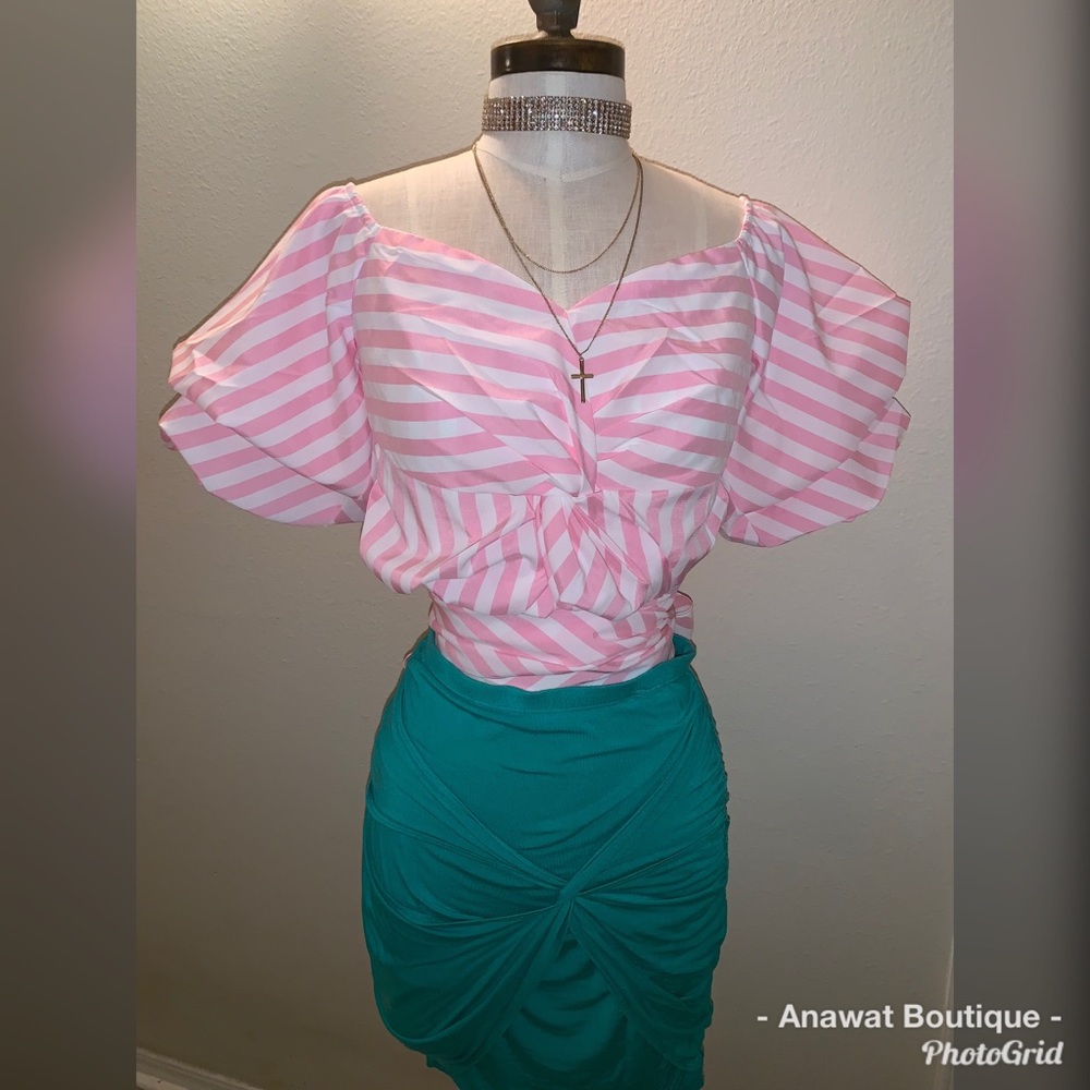 Social Butterfly Puff Short Sleeve Top